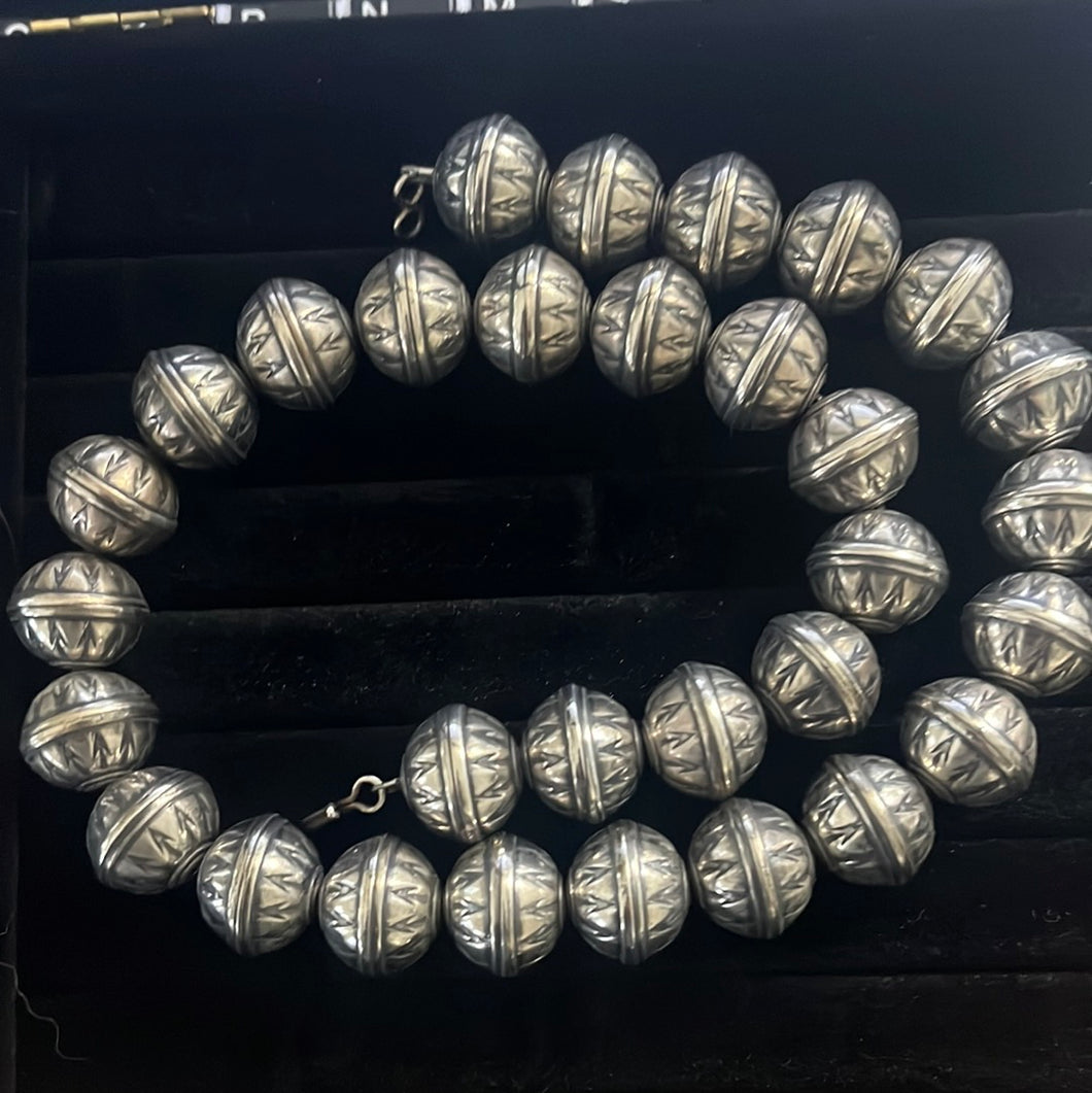 Navajo Pearl Necklace