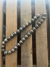 Load image into Gallery viewer, Navajo Pearl Necklace
