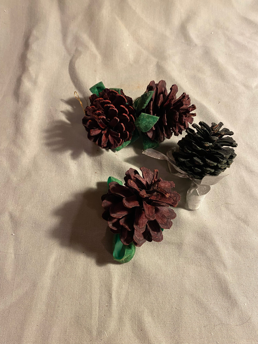 Small pinecones