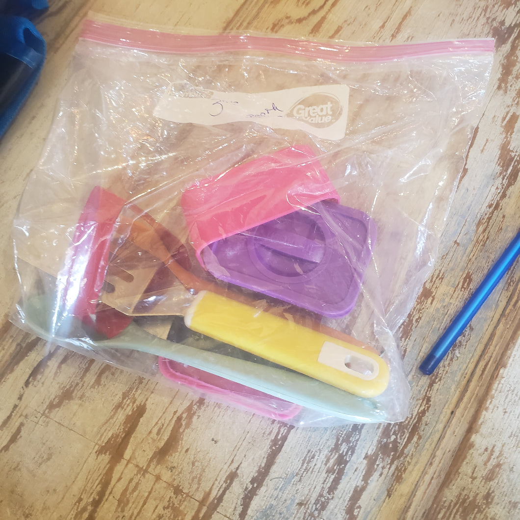 Bag of Random kitchen stuff